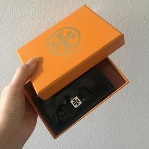 COPY - Tory burch patent wallet
